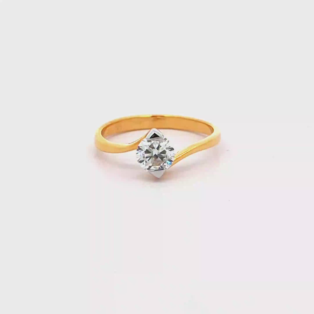 DIAMOND RING