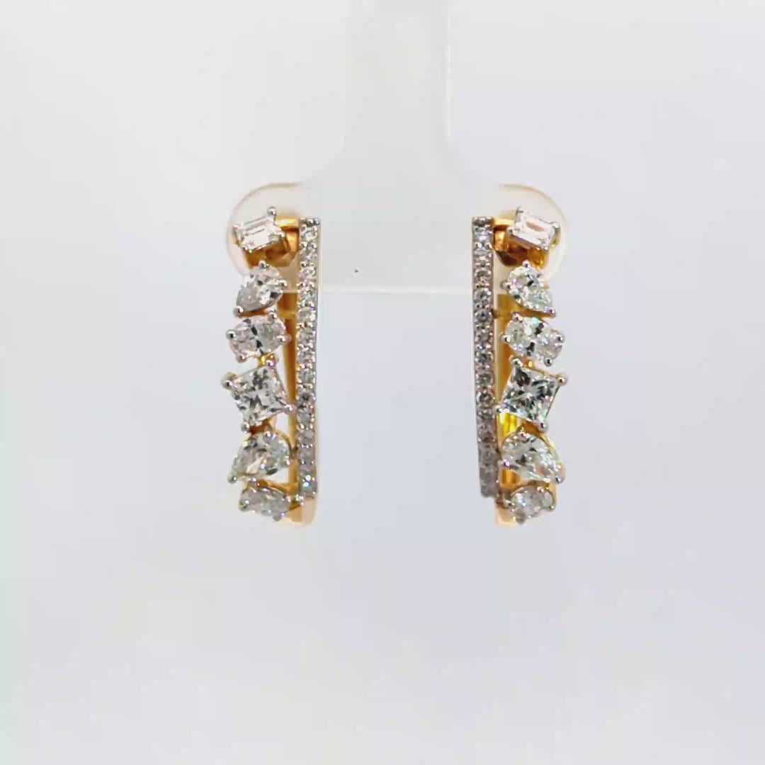 DIAMOND EARRING