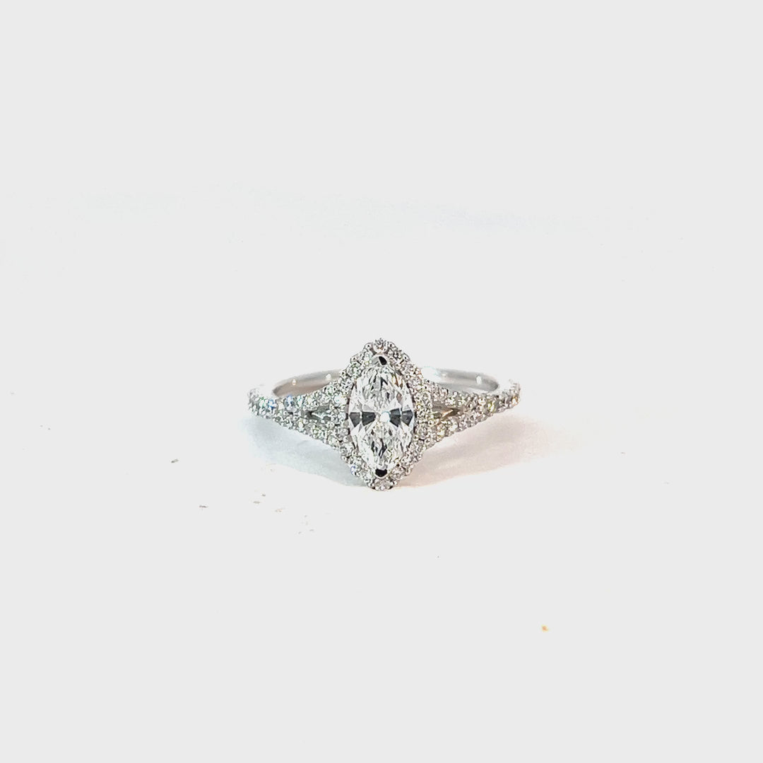 Kama Lumiere Ring
