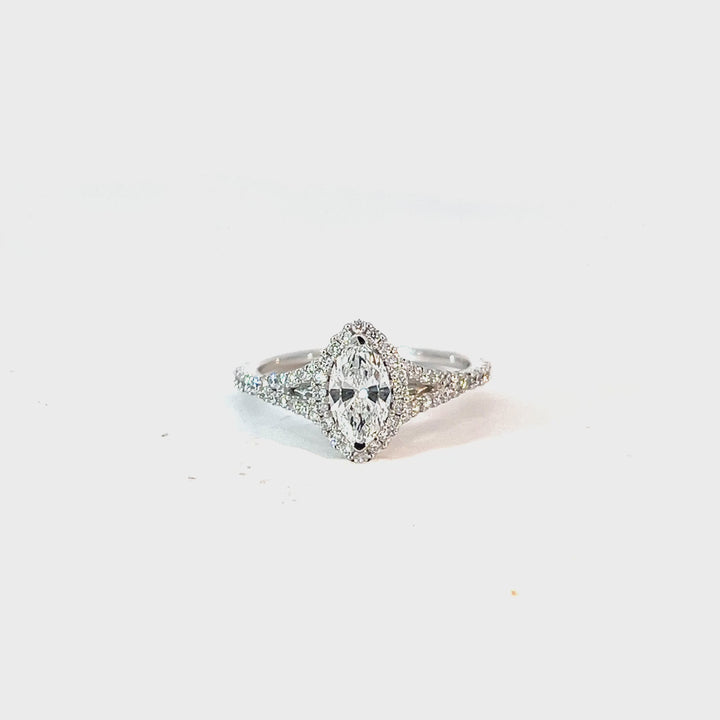 Kama Lumiere Ring