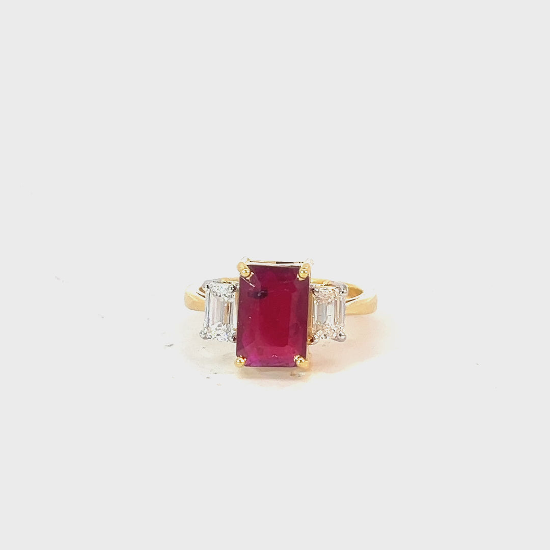 DIAMOND RING
