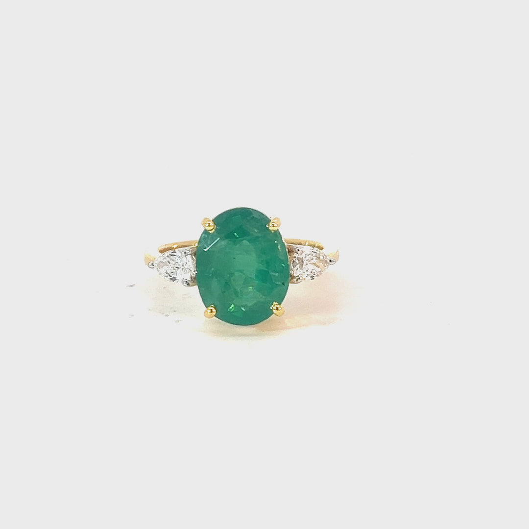 DIAMOND RING