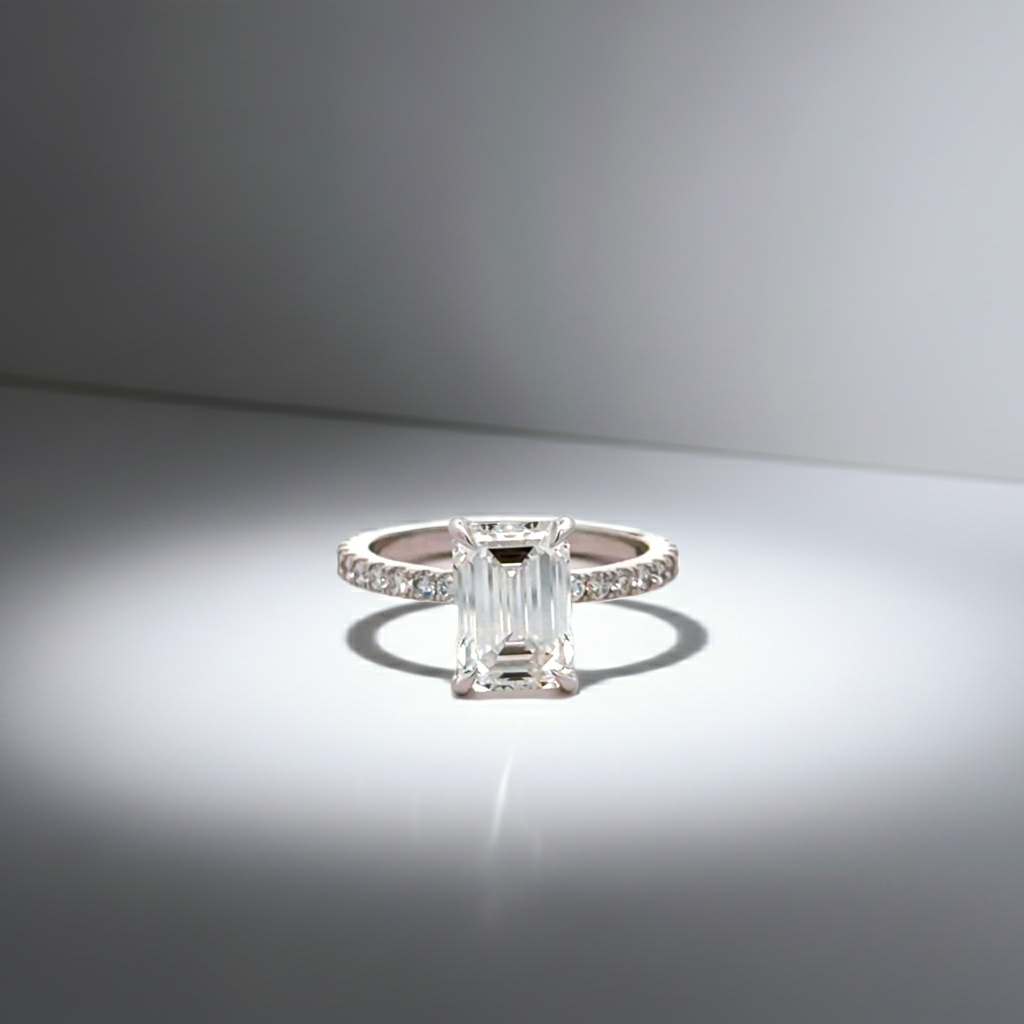 Kama Lumiere Ring